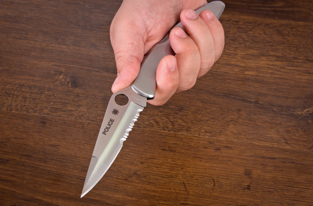Обзор SPYDERCO POLICE. Коллекция складных ножей с замком Back-Lock, с ...
